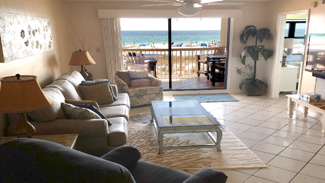 Living Room - with amazing view